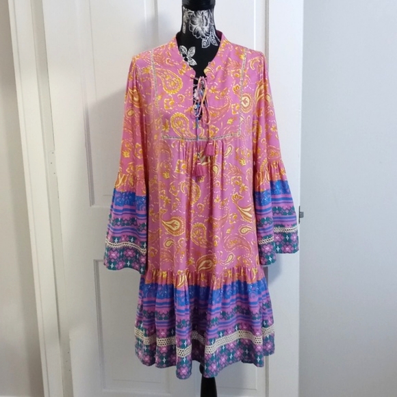 Coco + Carmen Dresses & Skirts - 🌊Coco + Carmen🌊 - Lonnie Ruffled Paisley Print Cover-Up Tunic Dress